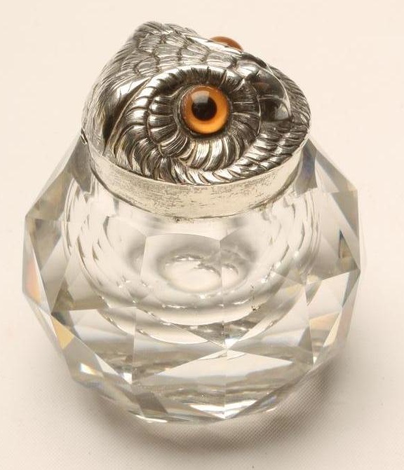 A LATE VICTORIAN NOVELTY OWL INKWELL Image