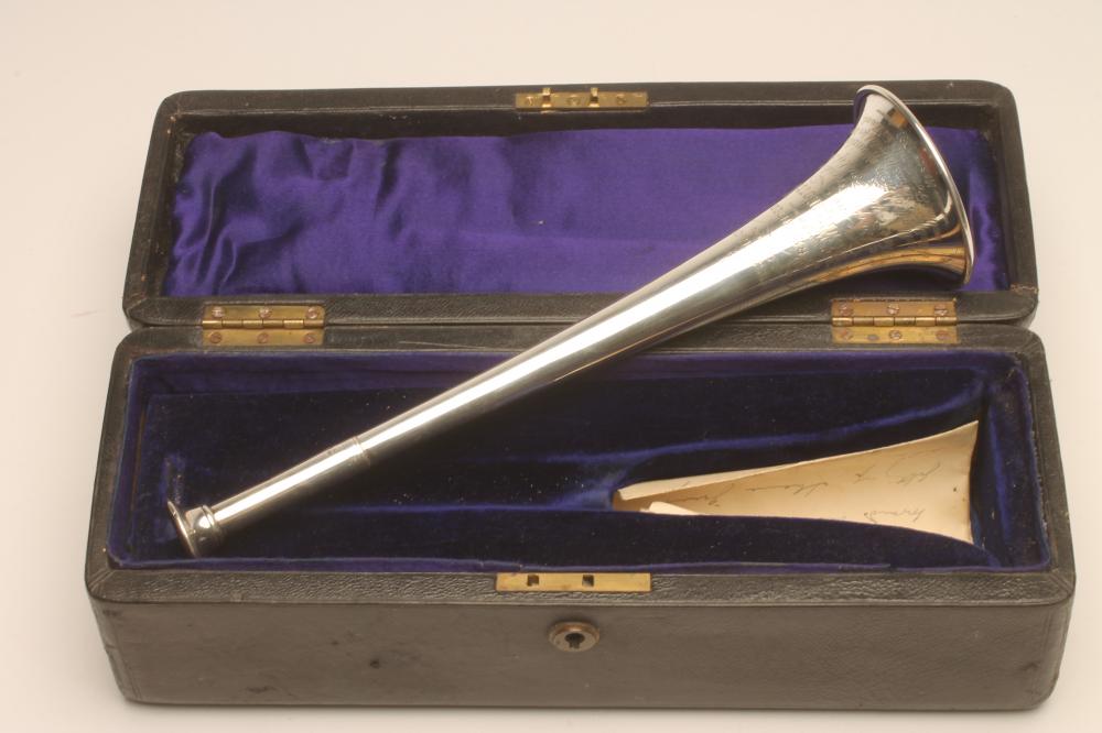 A LATE VICTORIAN BESSON & CO. HUNTING HORN Image