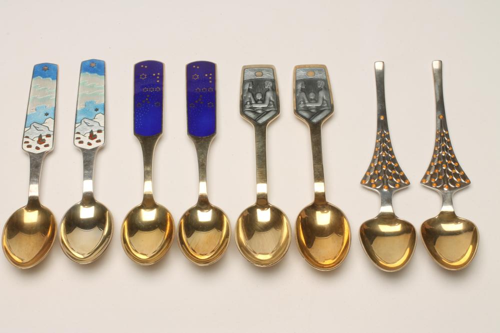 *FOUR PAIRS OF DANISH SILVER GILT BIRTHDAY SPOONS Image