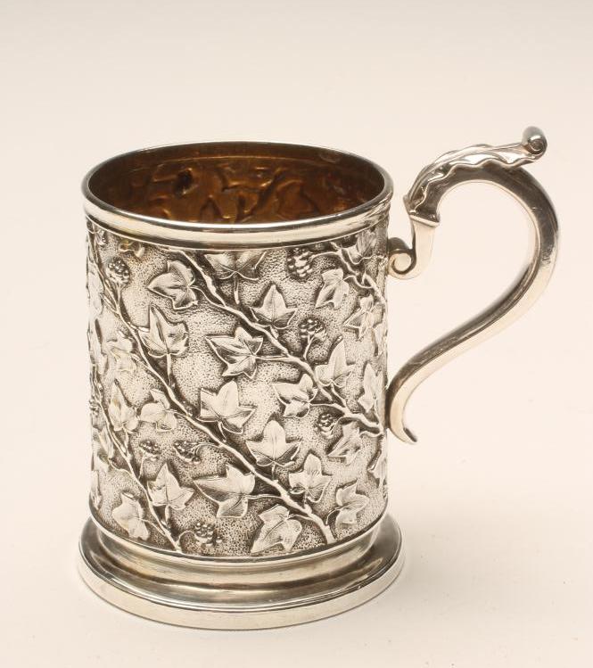 A GEORGE IV SILVER CHRISTENING MUG Image