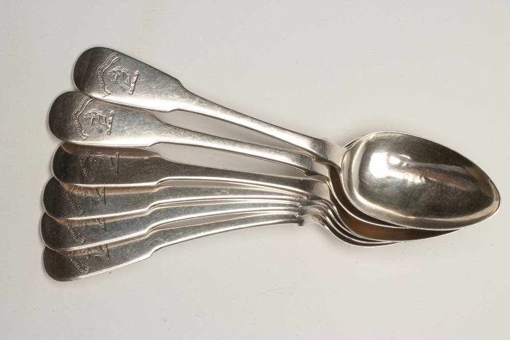 A SET OF SIX GEORGE IV SCOTTISH SILVER DESSERT SPOONS Image