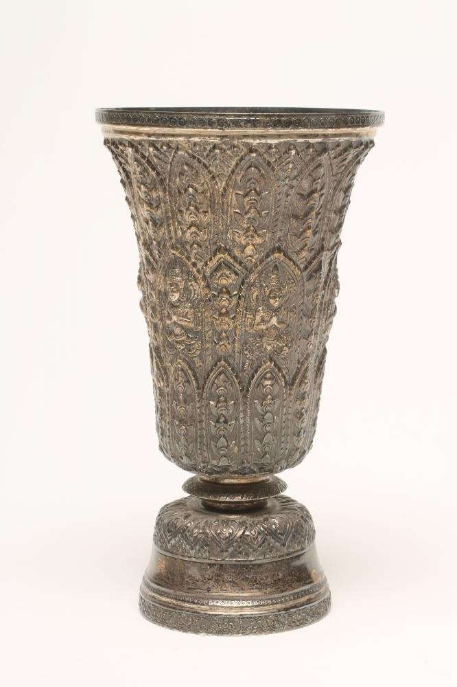 AN EASTERN VASE Image