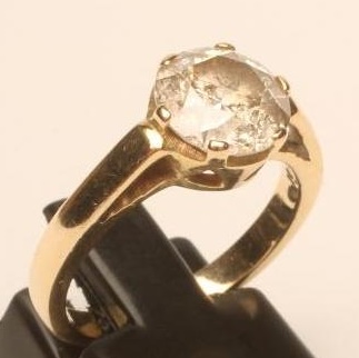 A SOLITAIRE DIAMOND RING Image