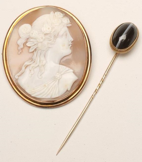 A VICTORIAN SHELL CAMEO Image
