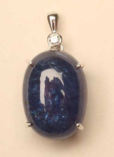 A TANZANITE PENDANT Image