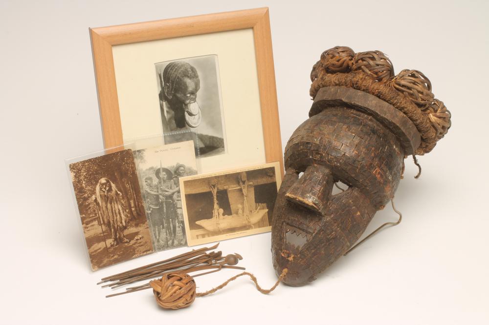 A SALAMPASU MASK Image