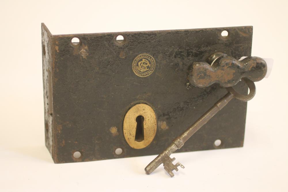 A COLLEDGE & BRIDGEND CAST IRON AND BRASS PRISON LOCK Image