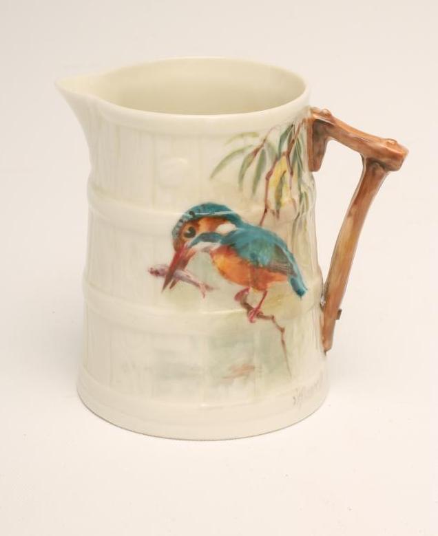 A ROYAL WORCESTER CHINA SMALL JUG Image