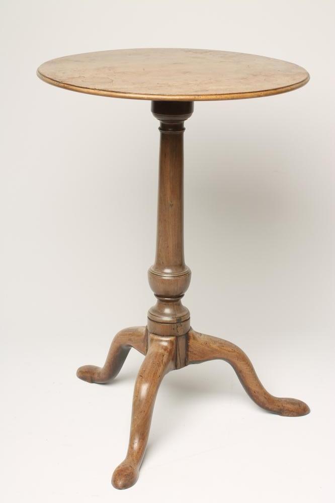 A GEORGIAN MAHOGANY TRIPOD TABLE Image