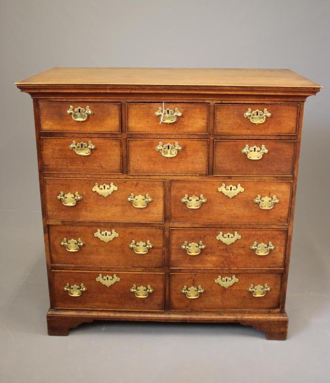 AN OAK CHEST Image