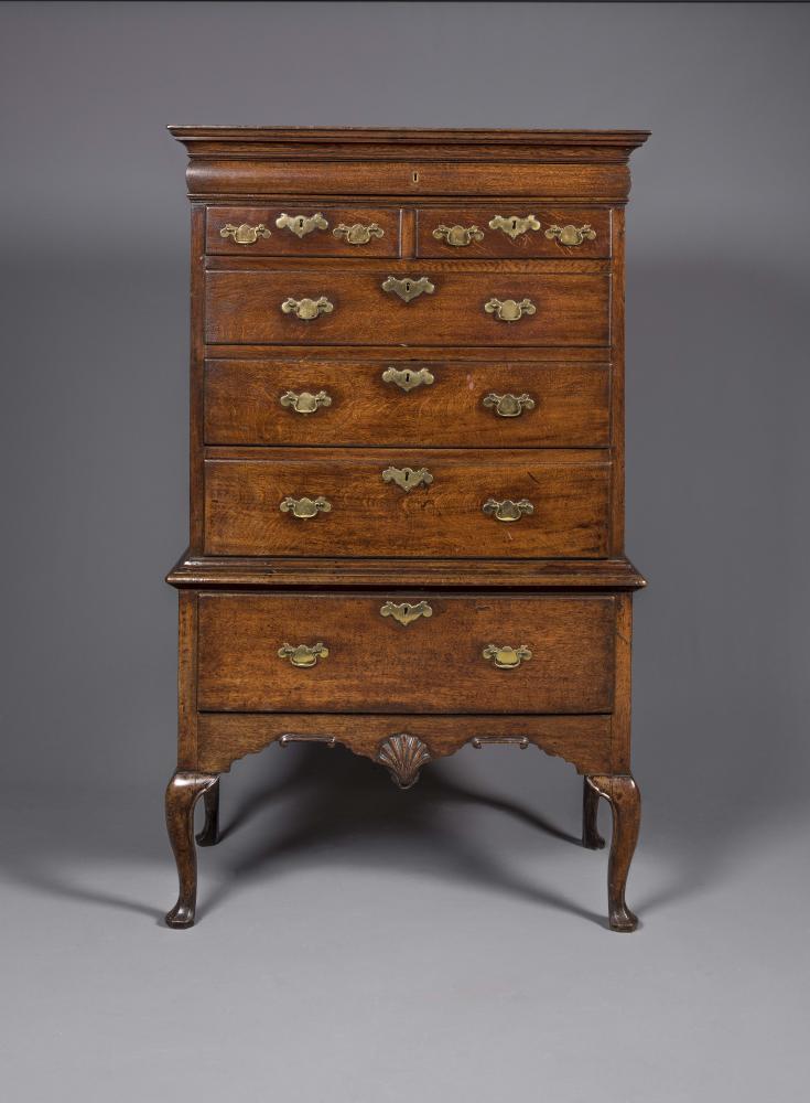 AN EARLY GEORGIAN OAK CHEST ON STAND Image