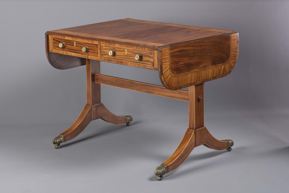 A GEORGIAN MAHOGANY SOFA TABLE Image