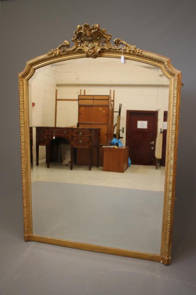 A VICTORIAN GILT GESSO AND CARVED WOOD PIER GLASS Image