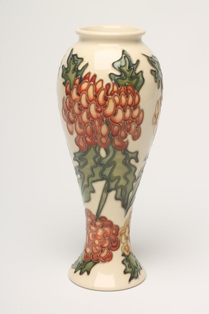 A MOORCROFT POTTERY VASE Image