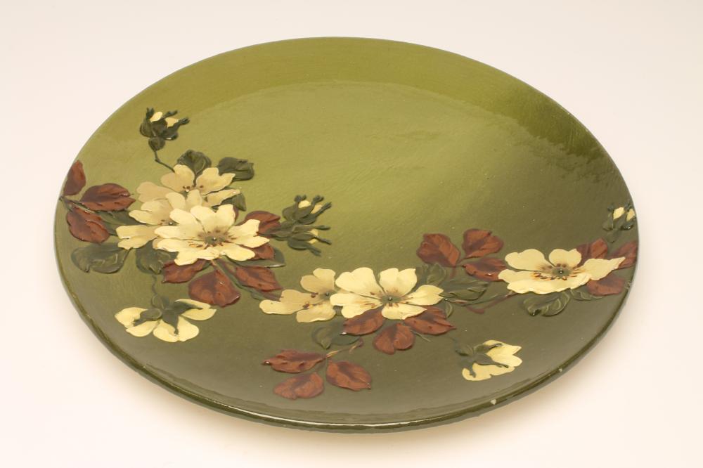 A BURMANTOFTS "FAIENCE" WALL PLAQUE Image