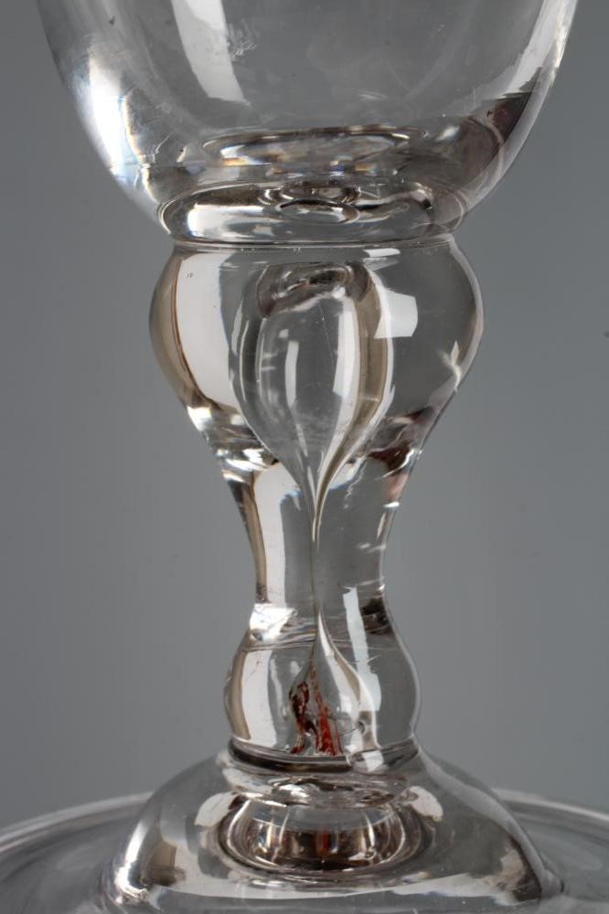 A WINE GLASS Image