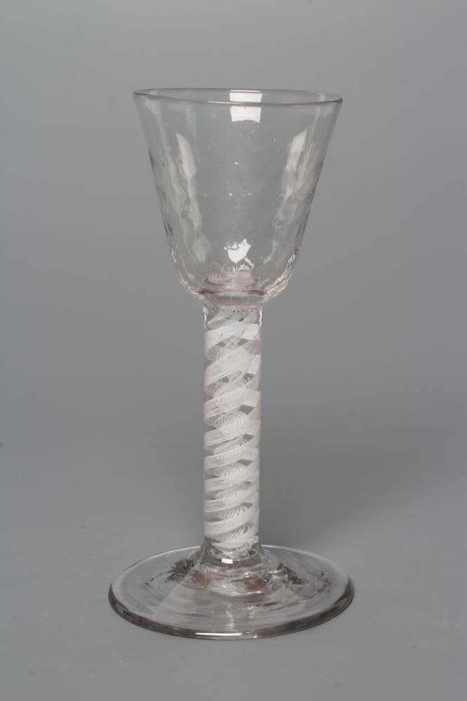 A WINE GLASS Image