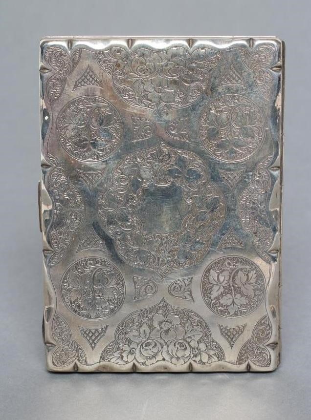 A VICTORIAN SILVER VISTING CARD CASE Image