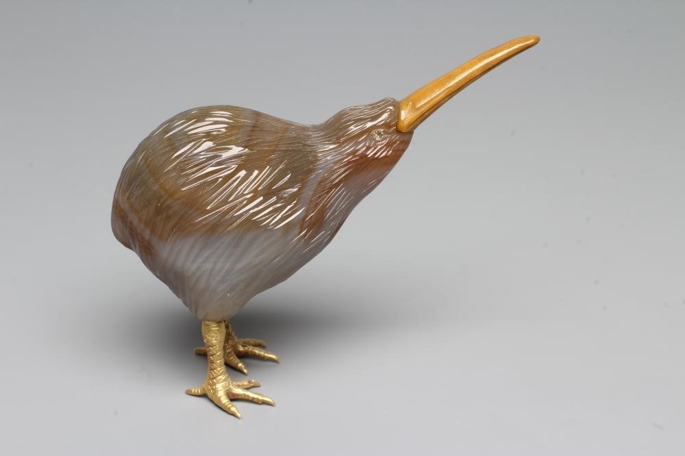 A german carved agate kiwi | Hartleys Auctioneers & Valuers