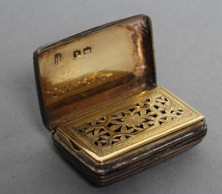 A LATE GEORGE III SILVER VINAIGRETTE Image
