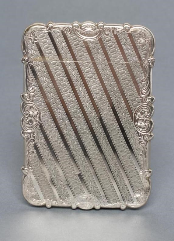 AN EARLY VICTORIAN SILVER VISITING CARD CASE Image