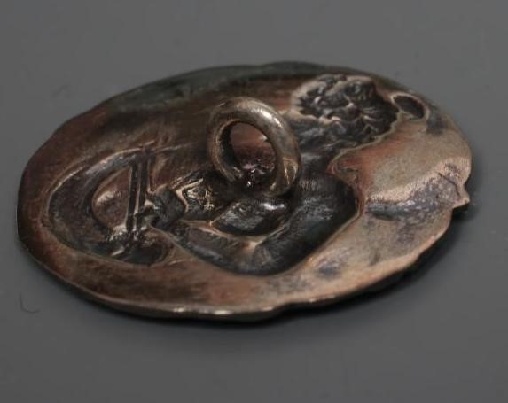 A SET OF SIX LATE VICTORIAN ART NOUVEAU SILVER BUTTONS, maker Saunders & Shepherd, Birmingham 1901, Image