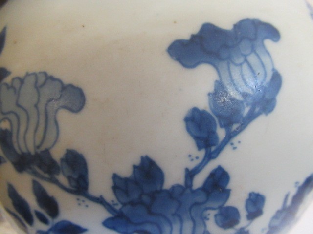 A CHINESE PORCELAIN VASE of inverted baluster form Image