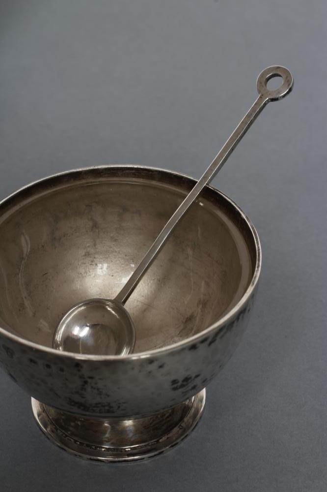 AN ART DECO SILVER THREE PIECE CRUET Image