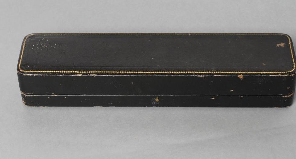 A SET OF SIX MINIATURE SILVER MUGS Image