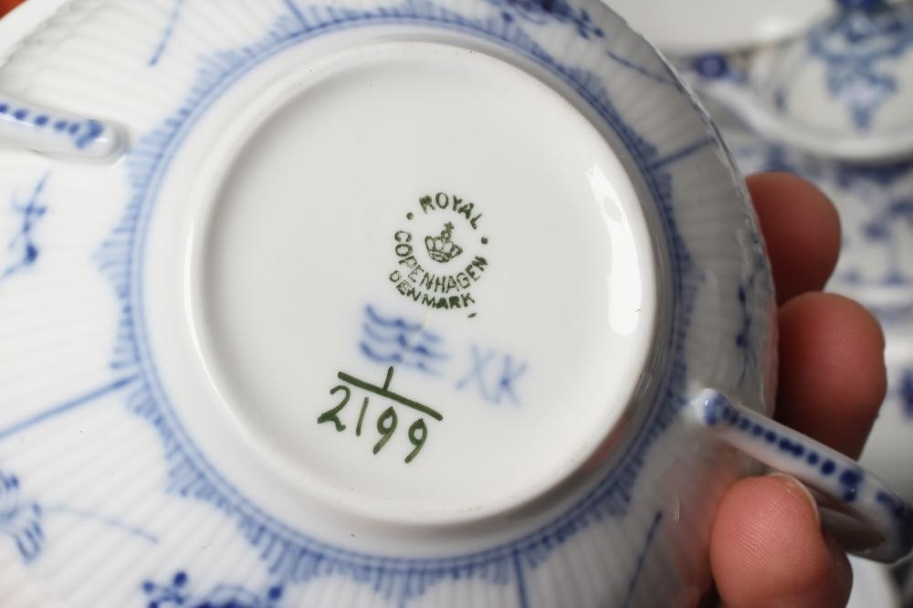 A COLLECTION OF ROYAL COPENHAGEN PORCELAIN TABLEWARE Image