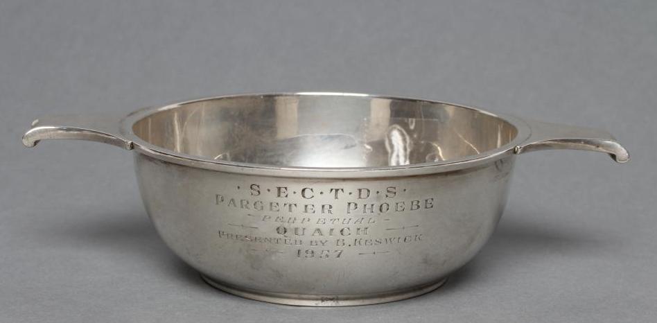 THE SOUTH EASTERN COUNTIES TOY DOG SOCIETY PRESENTATION SILVER QUAICH Image