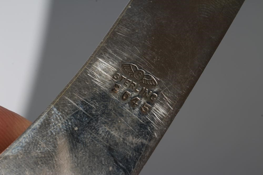 AN ART NOUVEAU STYLE SILVER PAPER KNIFE Image