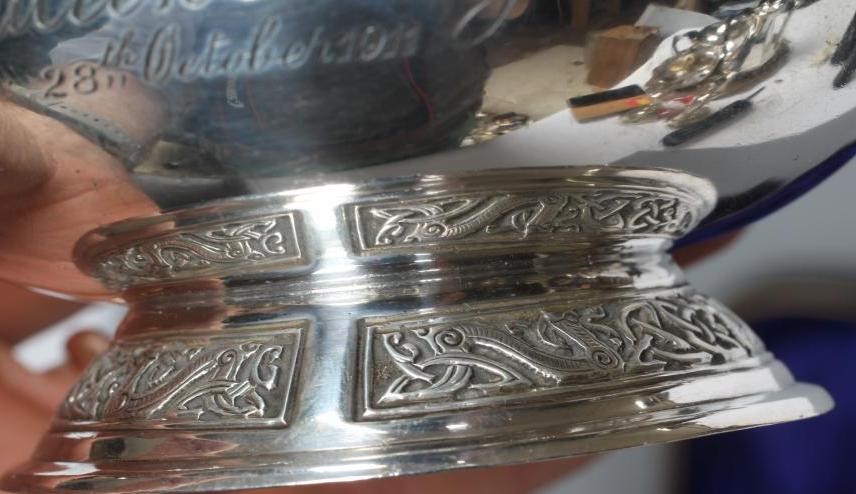 AN EDWARDIAN SILVER CELTIC STYLE PORRINGER Image