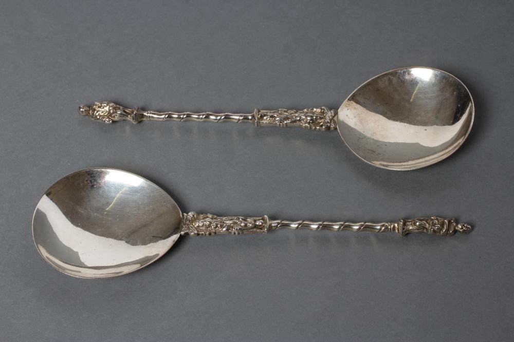 A PAIR OF VICTORIAN SILVER APOSTLE SPOONS Image