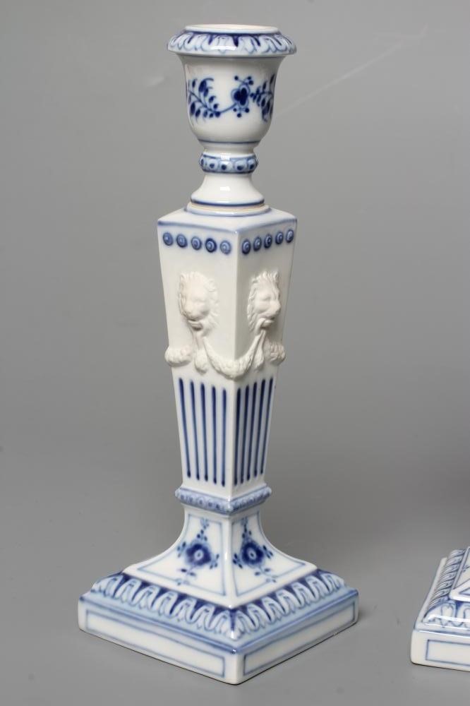 A PAIR OF ROYAL COPENHAGEN PORCELAIN CANDLESTICKS Image