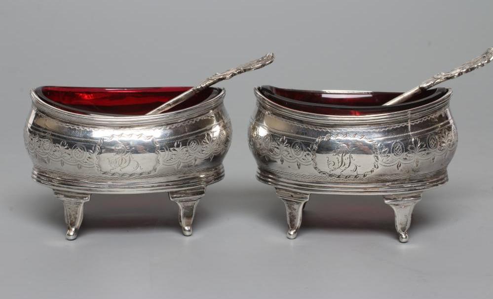 A PAIR OF LATE GEORGE III SILVER SALTS Image