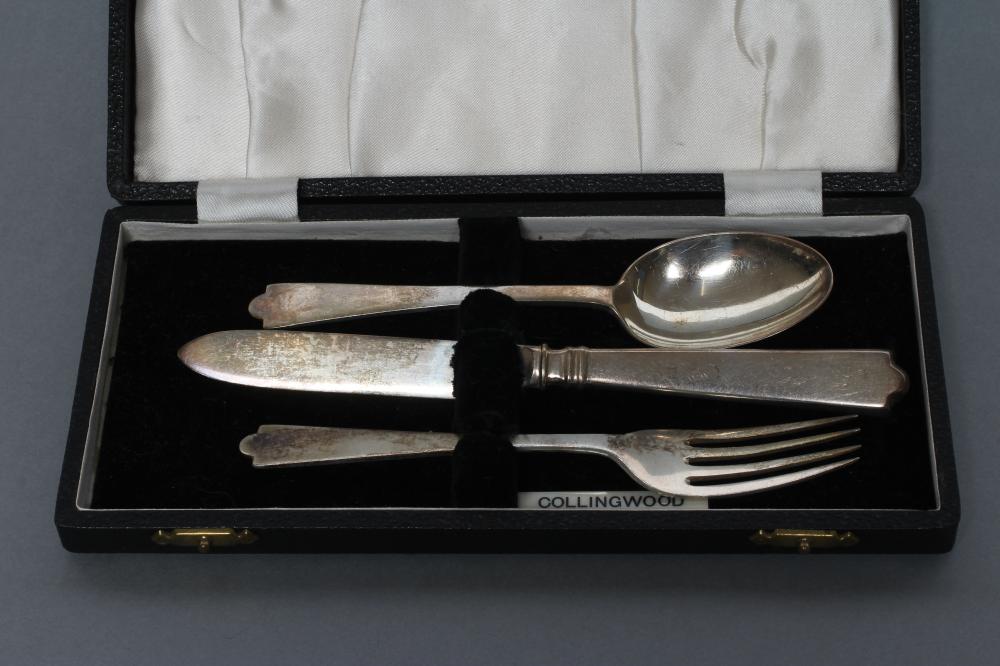 A THREE PIECE SILVER CHRISTENING SET, maker Wakely & Wheeler, London 1949/52/53, comprising dog nose Image