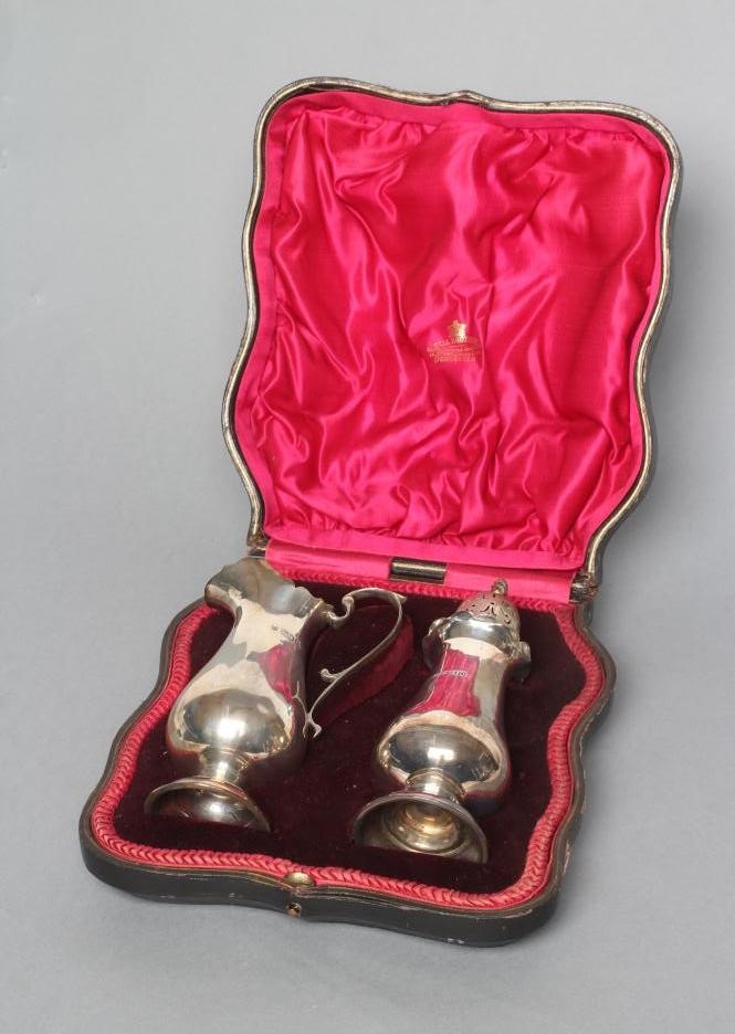 AN EDWARDIAN SILVER STRAWBERRY SET Image