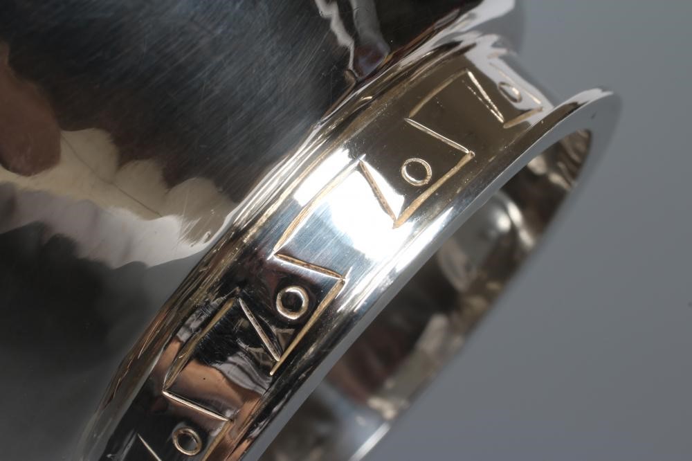 AN ARTS AND CRAFTS BOWL Image