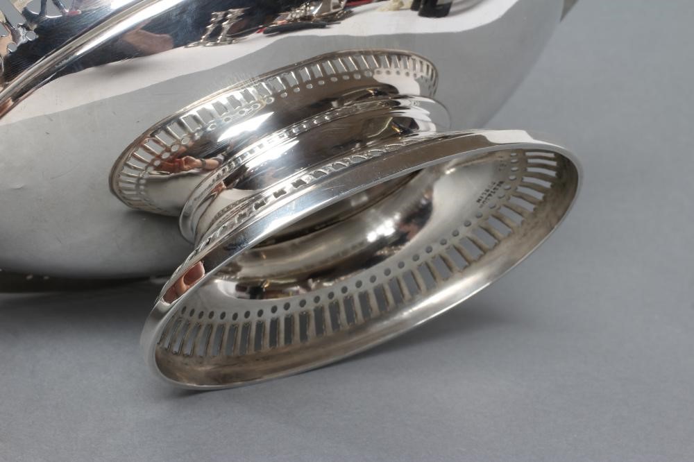 A SILVER FRUIT BASKET Image