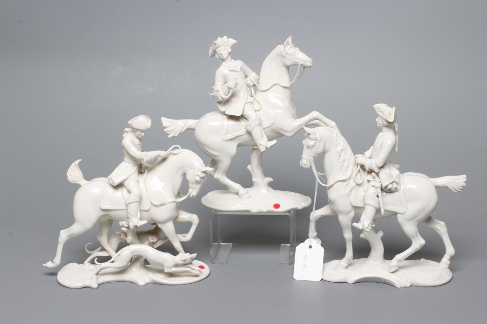 THREE NYMPHENBURG BLANC-DE-CHINE PORCELAIN "FRANKENTHAL HUNT" FIGURES Image