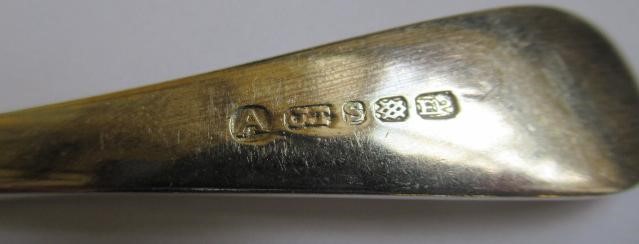 AN EPNS TABLE SERVICE FOR TWELVE PLACE SETTINGS in Rat Tail pattern Image