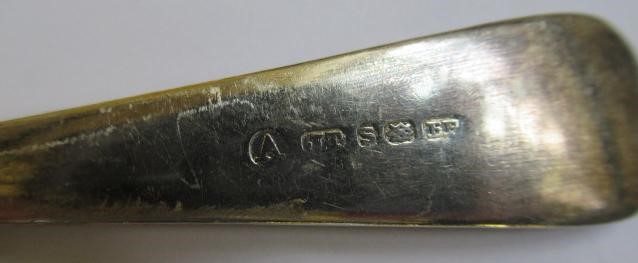 AN EPNS TABLE SERVICE FOR TWELVE PLACE SETTINGS in Rat Tail pattern Image