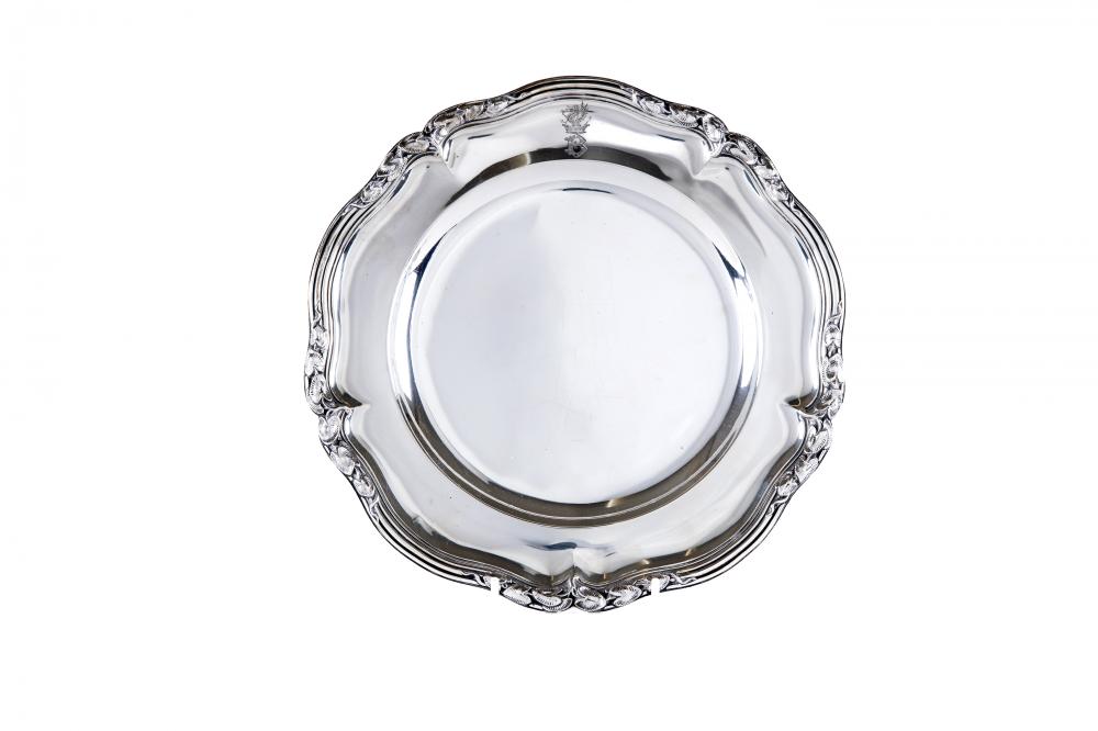 AN EARLY VICTORIAN SILVER PLATE Image