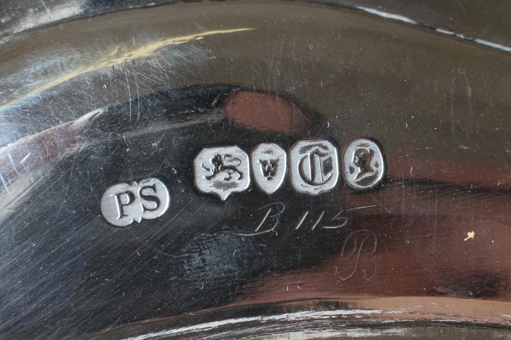 AN EARLY VICTORIAN SILVER PLATE Image