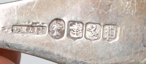 A SET OF SIX VICTORIAN SCOTTISH SILVER TEASPOONS, maker Daniel Robinson & Co., Image