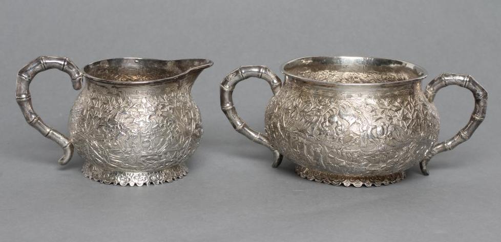 A CHINESE MILK JUG AND SUGAR BASIN Image