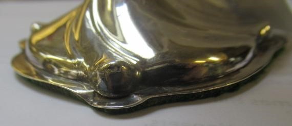 A PAIR OF EDWARDIAN ART NOUVEAU SILVER VASES Image