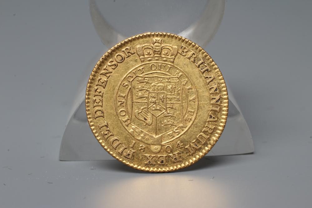 A GEORGE III SOVEREIGN, 1804, 4.2g (Est. plus 20% premium) Image