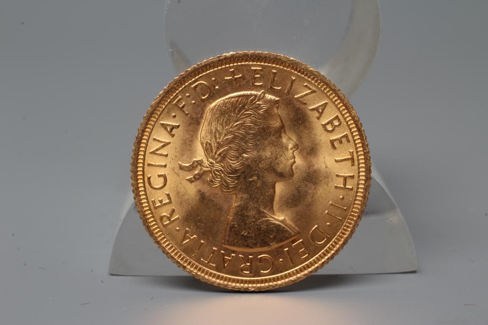AN ELIZABETH II SOVEREIGN, 1962, 8g (Est. plus 20% premium) Image